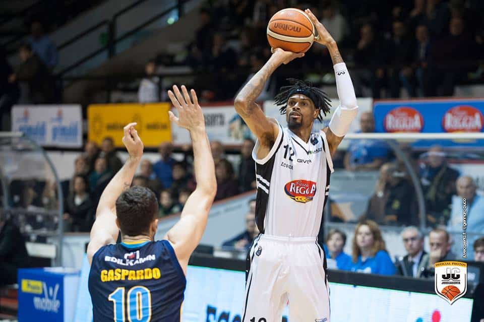 PosteMobile Final Eight Coppa Italia 2016-17: Raphiael Putney si fa male alla caviglia niente gara delle schiacciate a Rimini